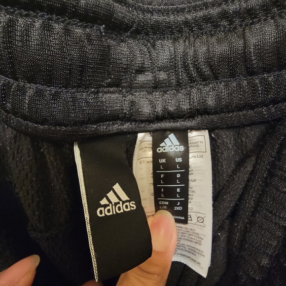 Adidas pants - Picture 8 of 11